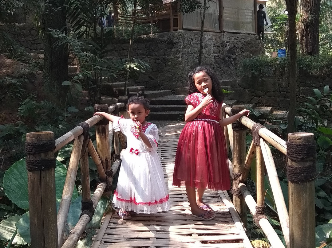 Cipeuteuy Waterfall-Majalengka必去景点