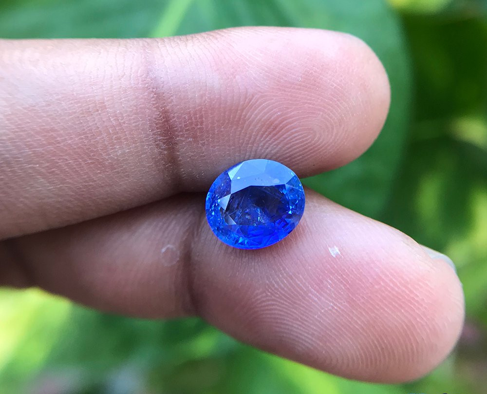 LusterBlue Gem and Jewellery-加勒必去景点