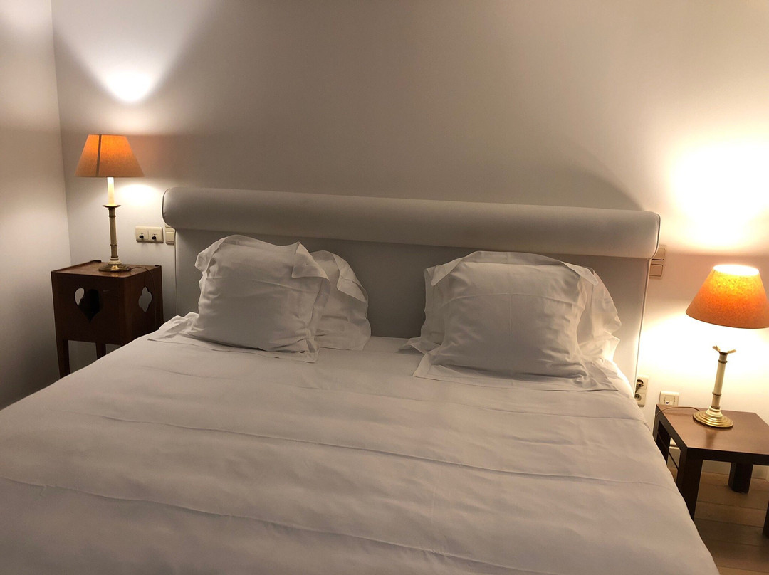 De Barrier - Different Hotels主图