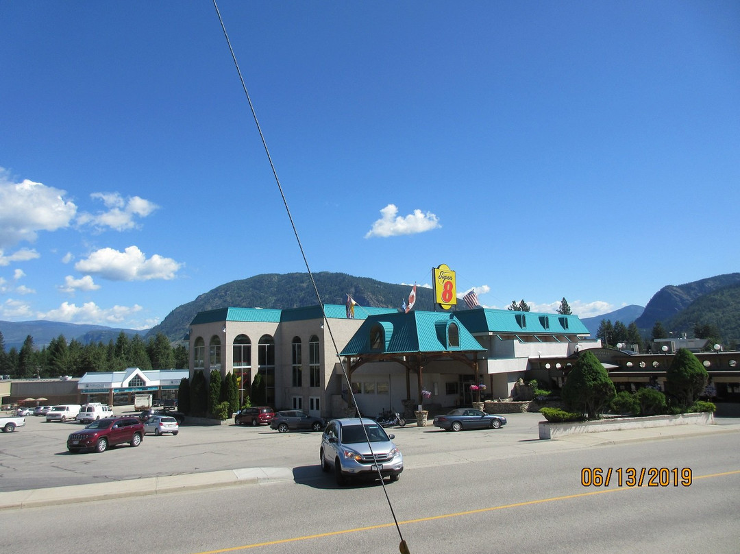 Super 8 by Wyndham Castlegar BC主图