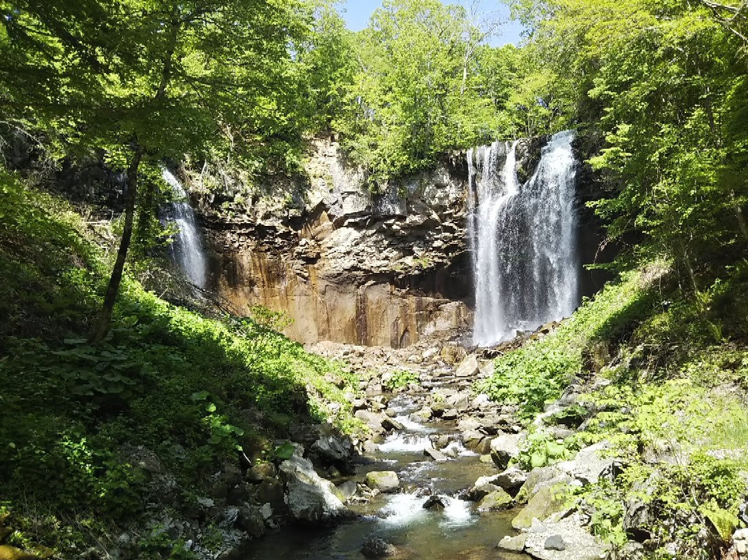 Ashiribetsu Waterfall景点图片