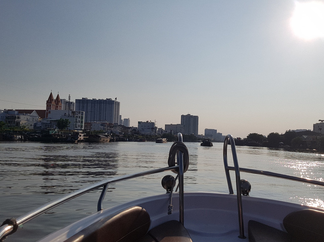 Saigon River景点图片