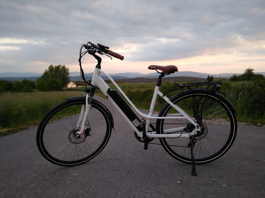 Mobile E-Bike Rental Reel-Bike-维利奇卡必去景点