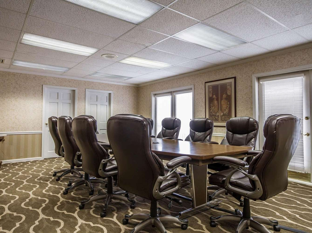 Comfort Suites Appleton Airport主图