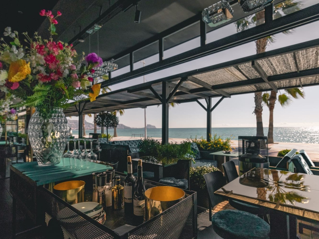 De LAB . Beach Lounge