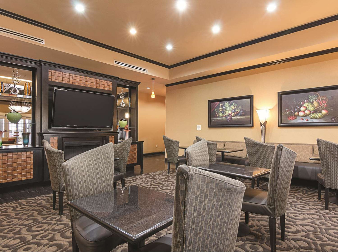 La Quinta Inn & Suites by Wyndham Mt. Pleasant主图