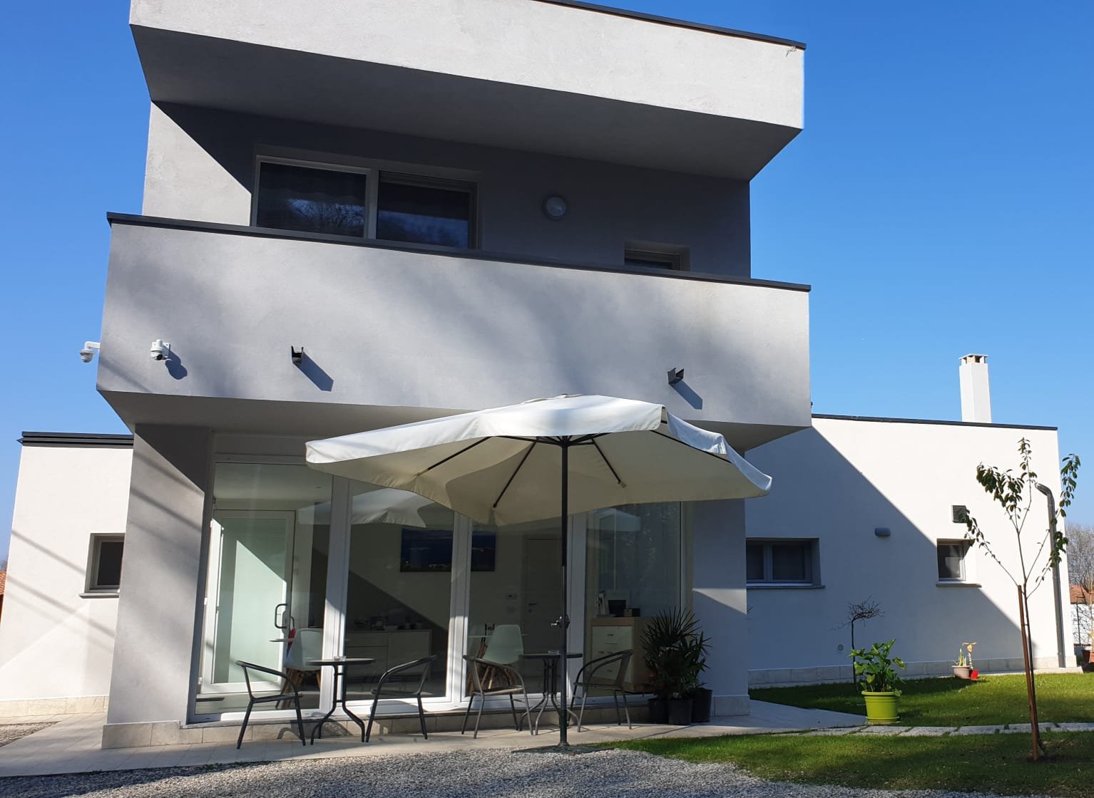 Crystal B&B-官方
