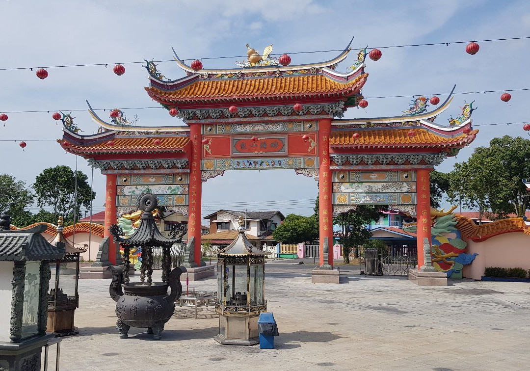 Lian Hua San Ching Tien Temple景点图片