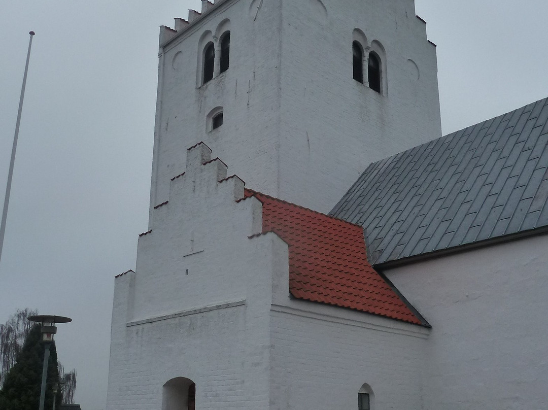 Hjortshoj kirke景点图片