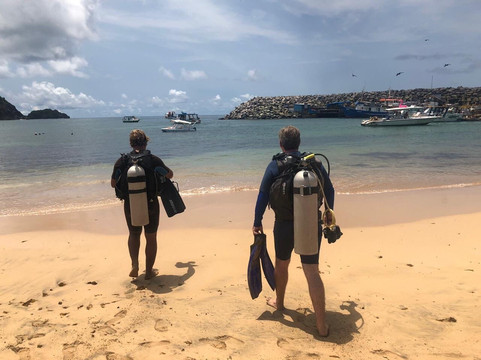 Mar De Noronha-费尔南多-迪诺罗尼亚群岛必去景点