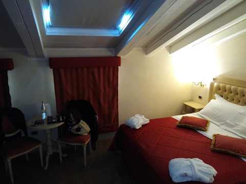 卡弗尔酒店主图