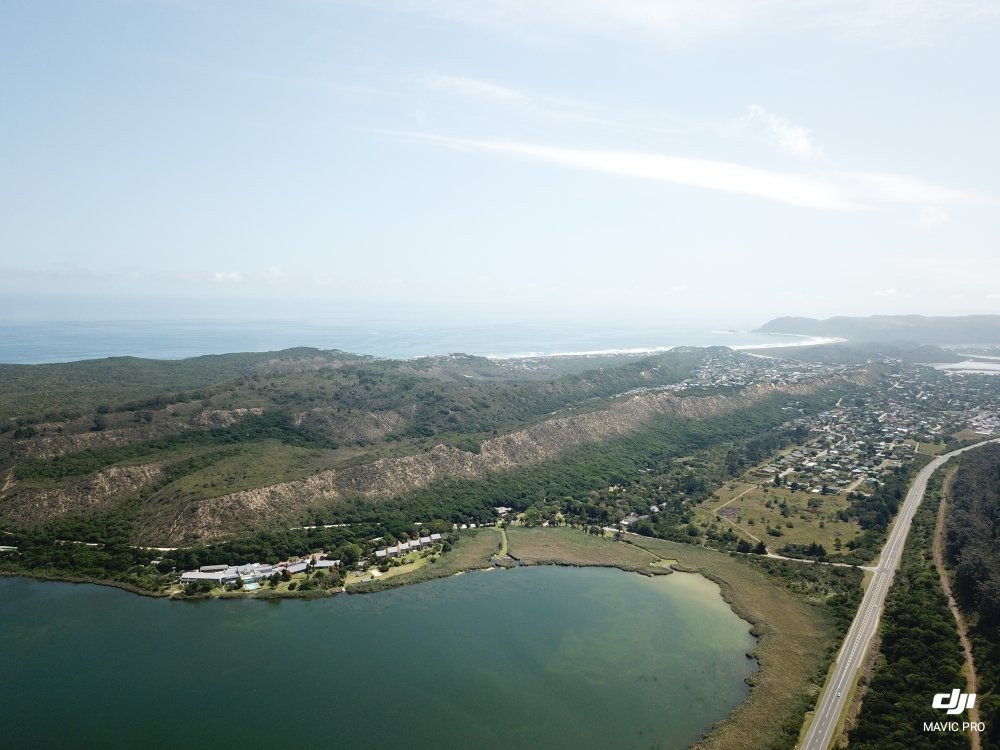LAKE PLEASANT HOLIDAY RESORT