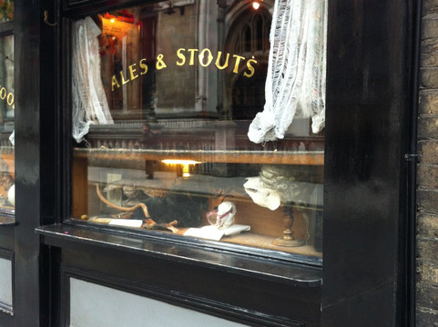 Private Tour of London's Historic Pubs-伦敦必去景点