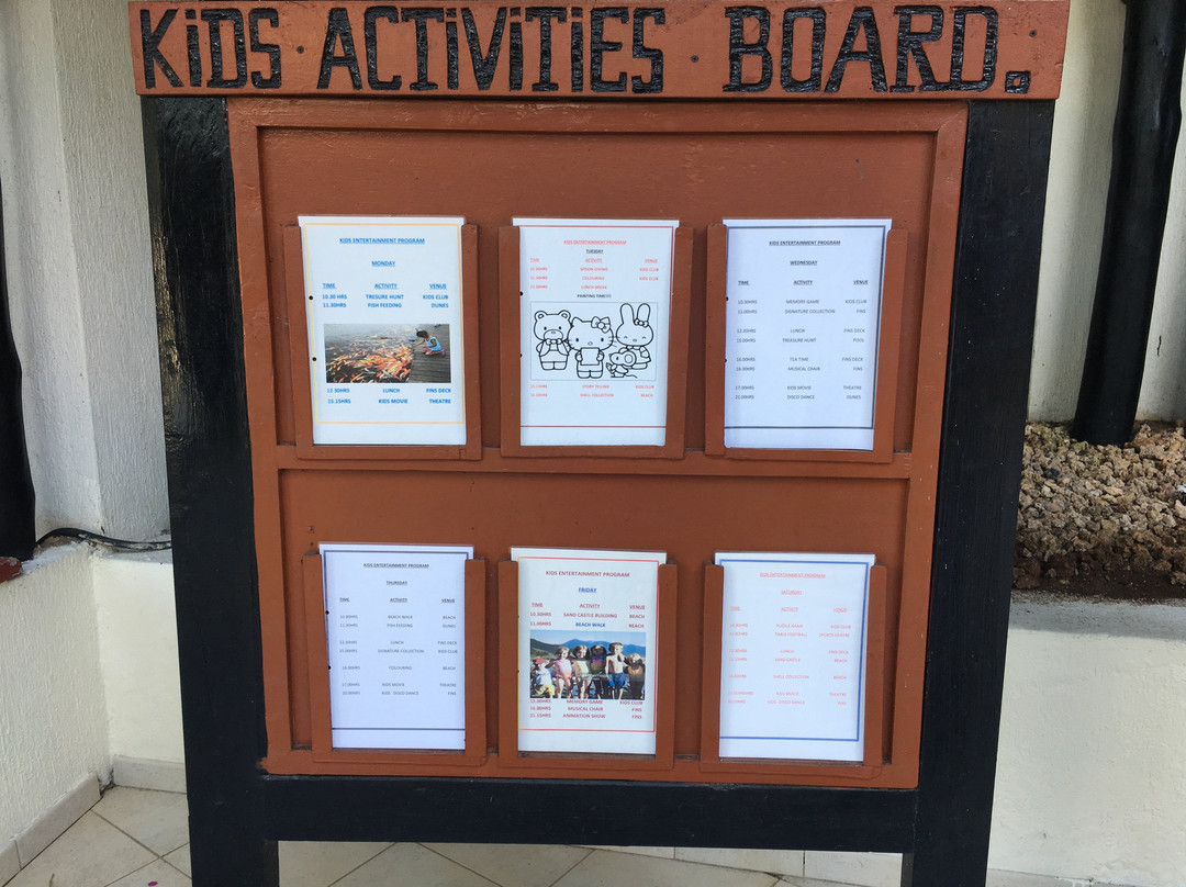 迪亚尼礁石海滩Spa度假酒店主图