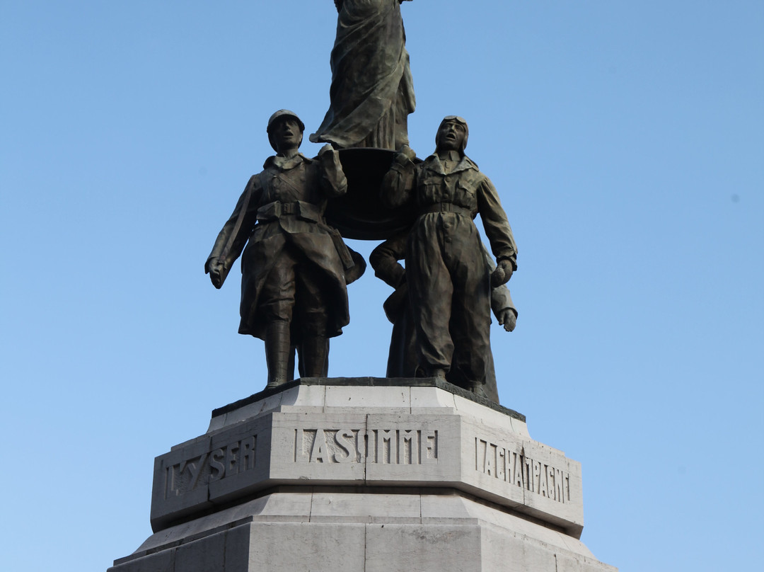 Monuments aux Morts-戛纳必去景点