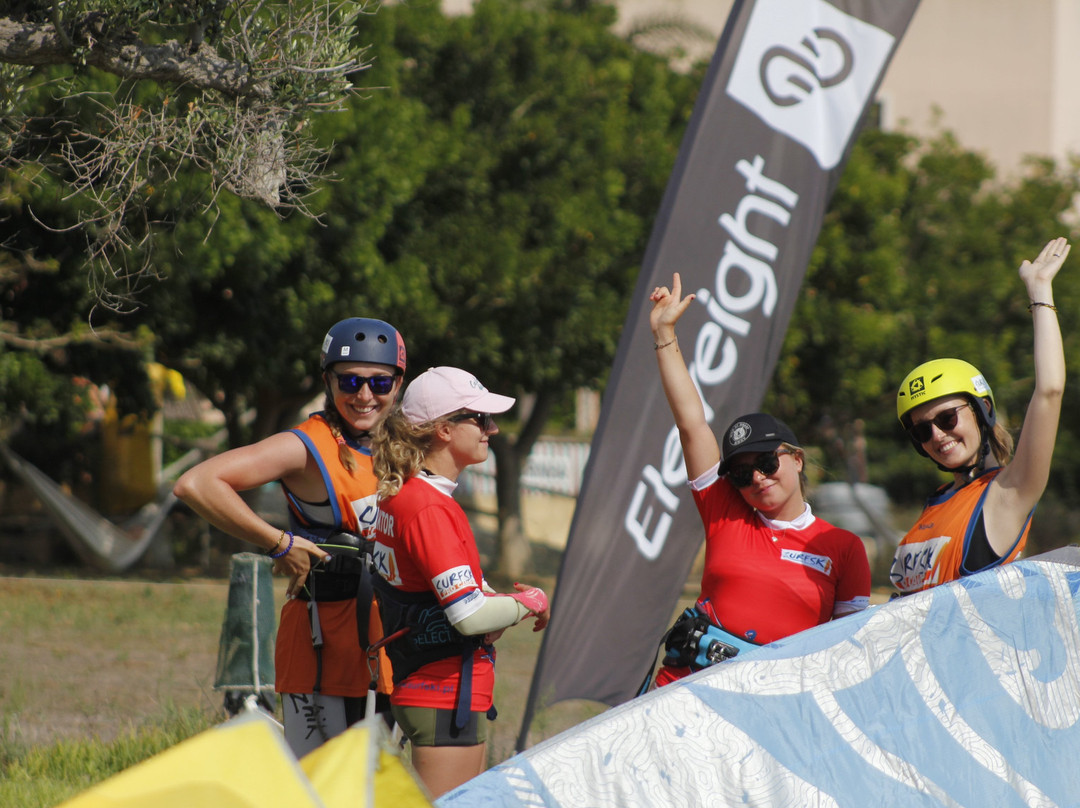 Surfski - szkoła kitesurfingu-马尔萨拉必去景点