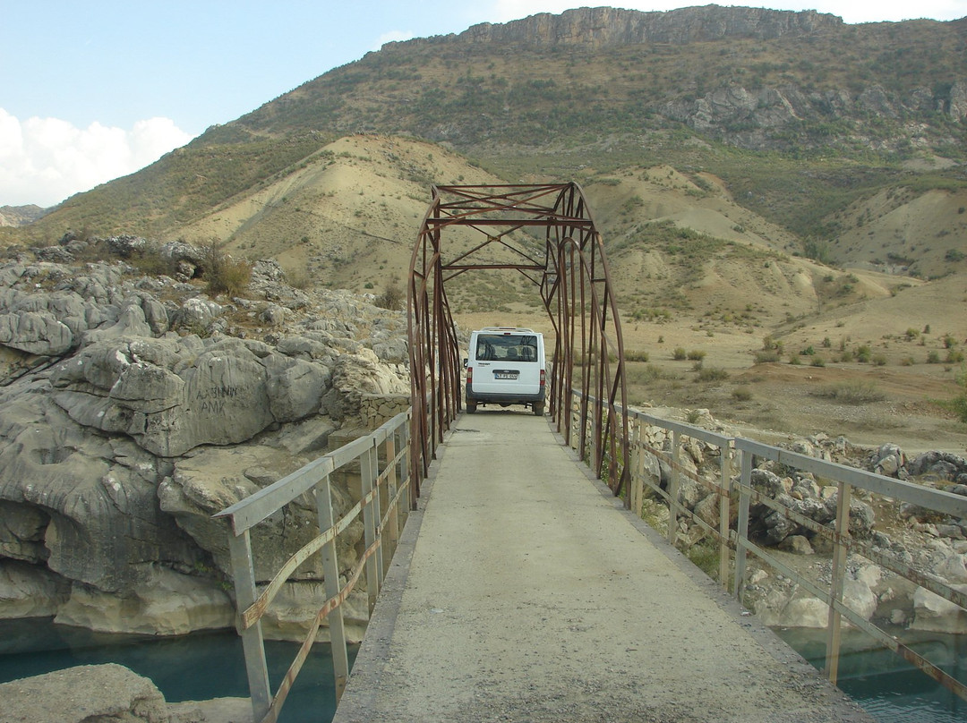 Karakocan旅游景点-Tarihi Tegre Koprusu