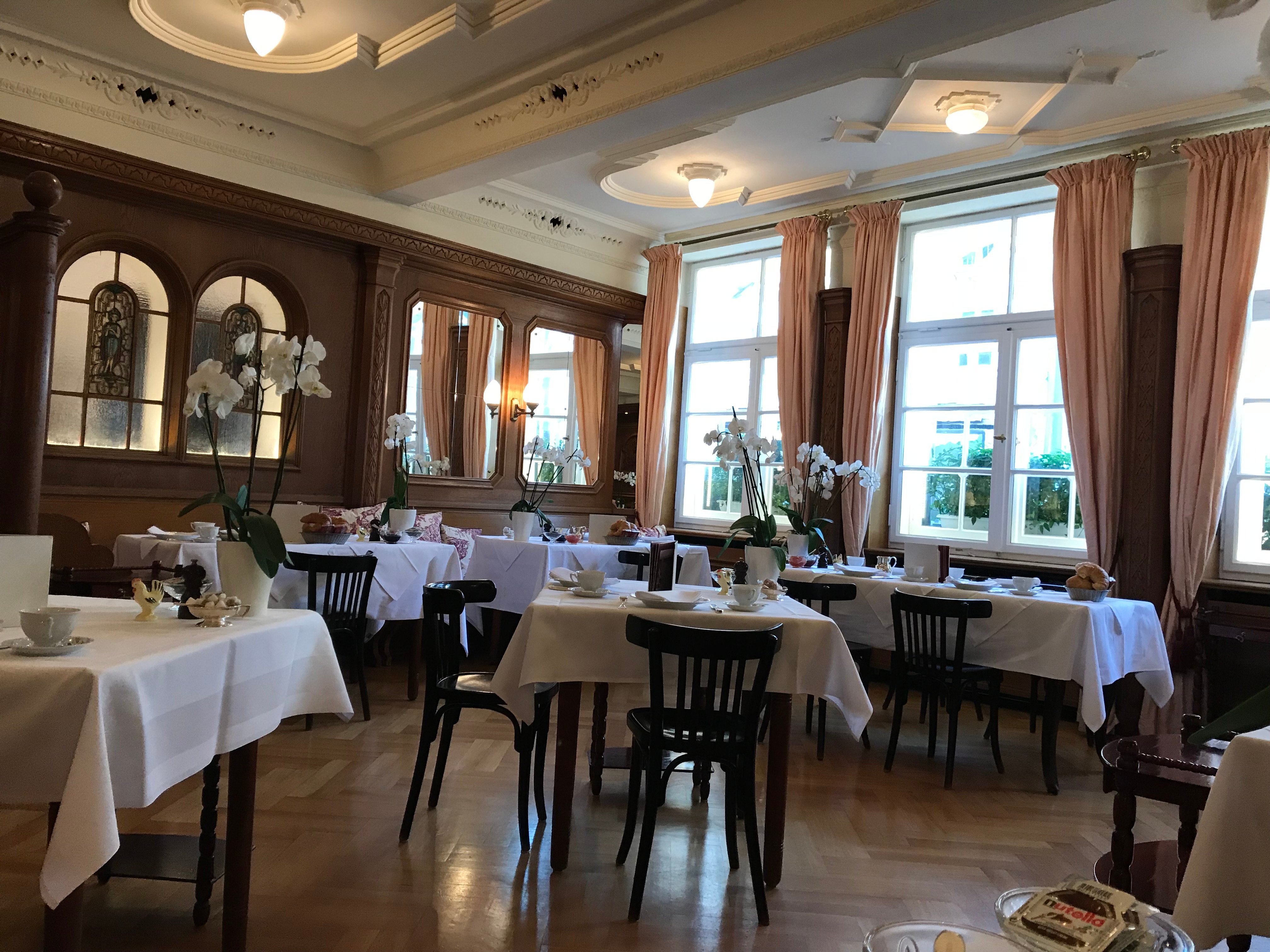 Hotel Goldener Anker-餐饮