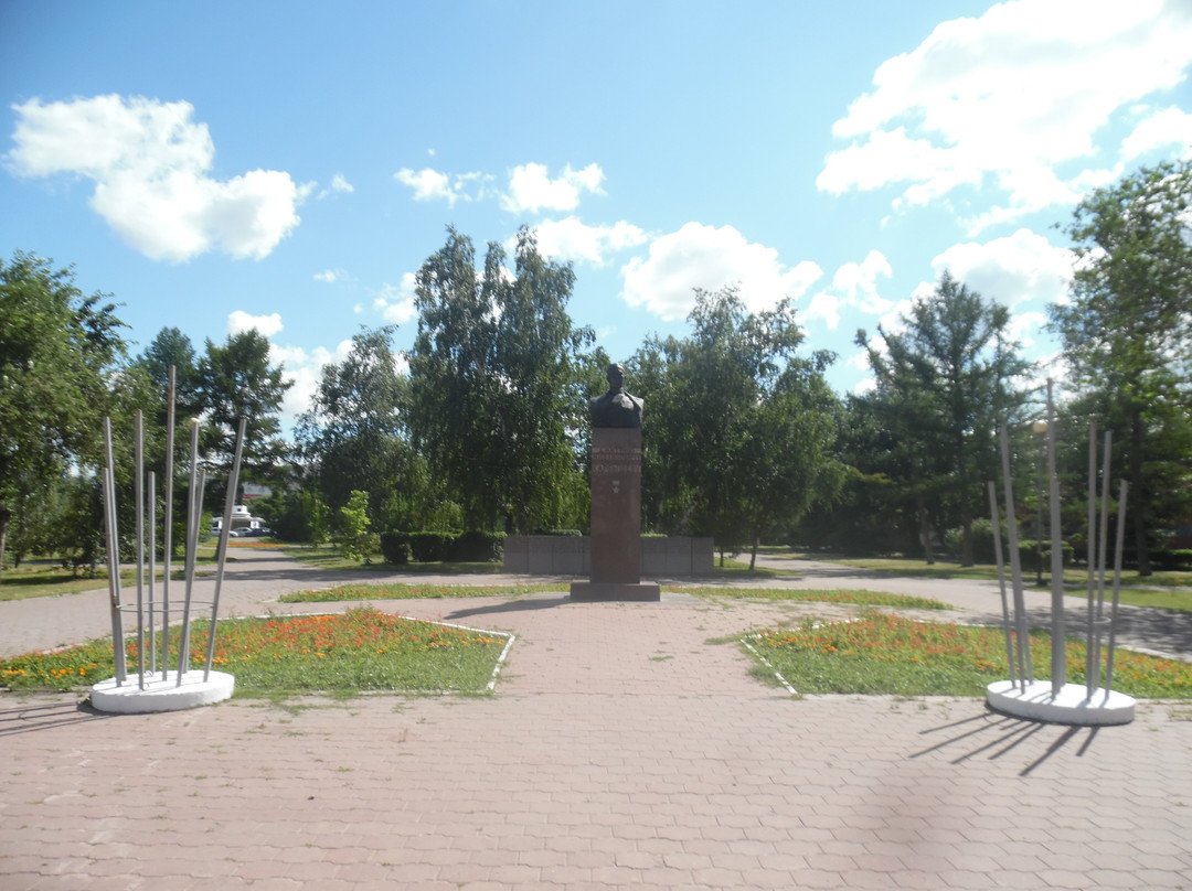 Monument to Dmitry Karbyshev-鄂木斯克必去景点