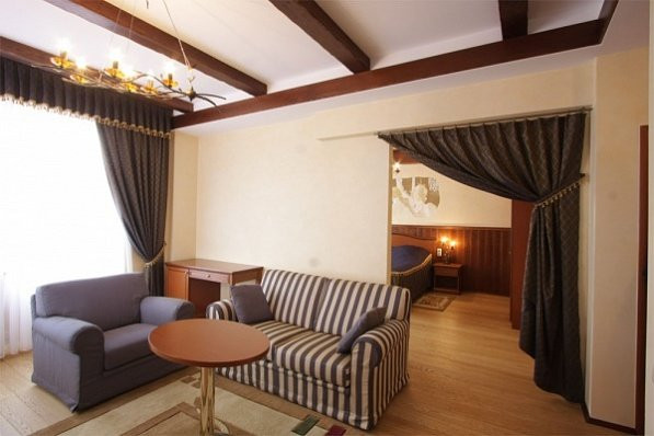 Chekeril Hotel主图