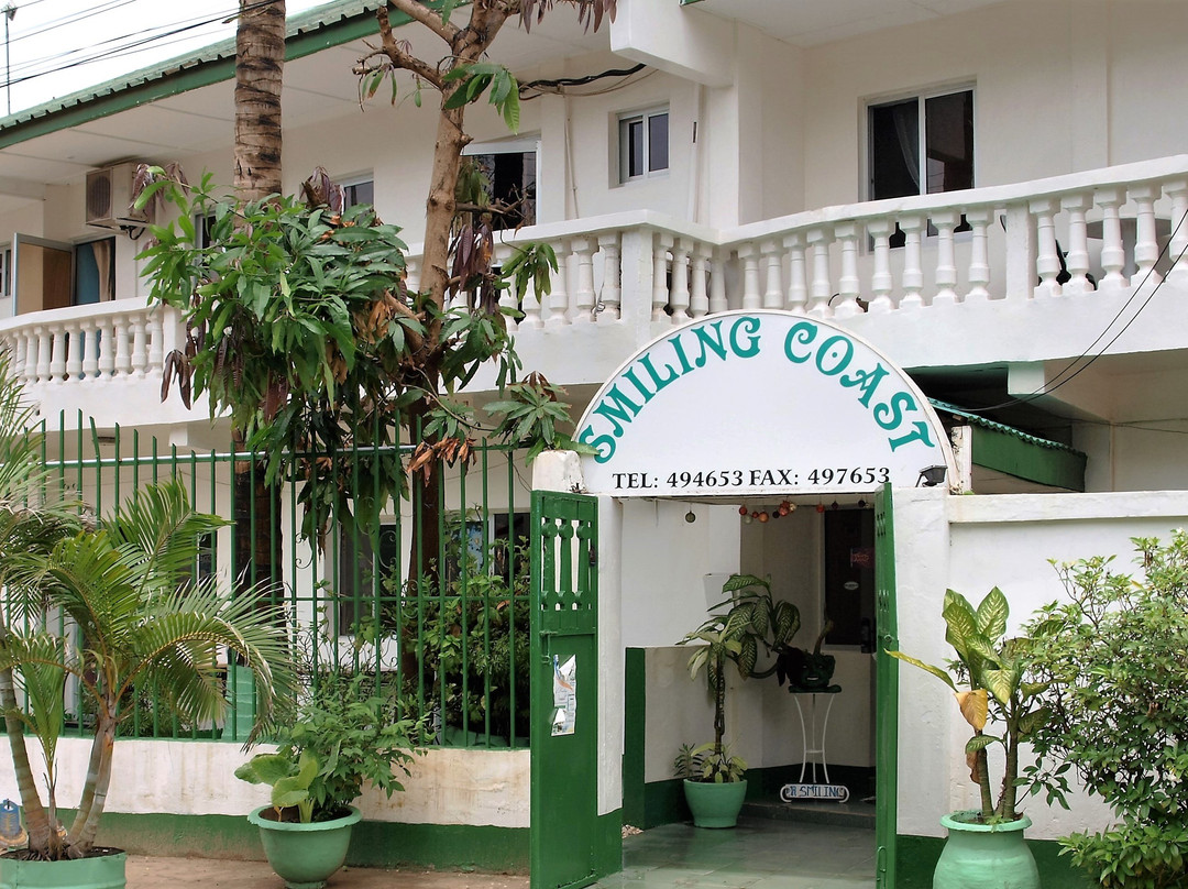 Smiling Coast Guesthouse Bar & Reataurant