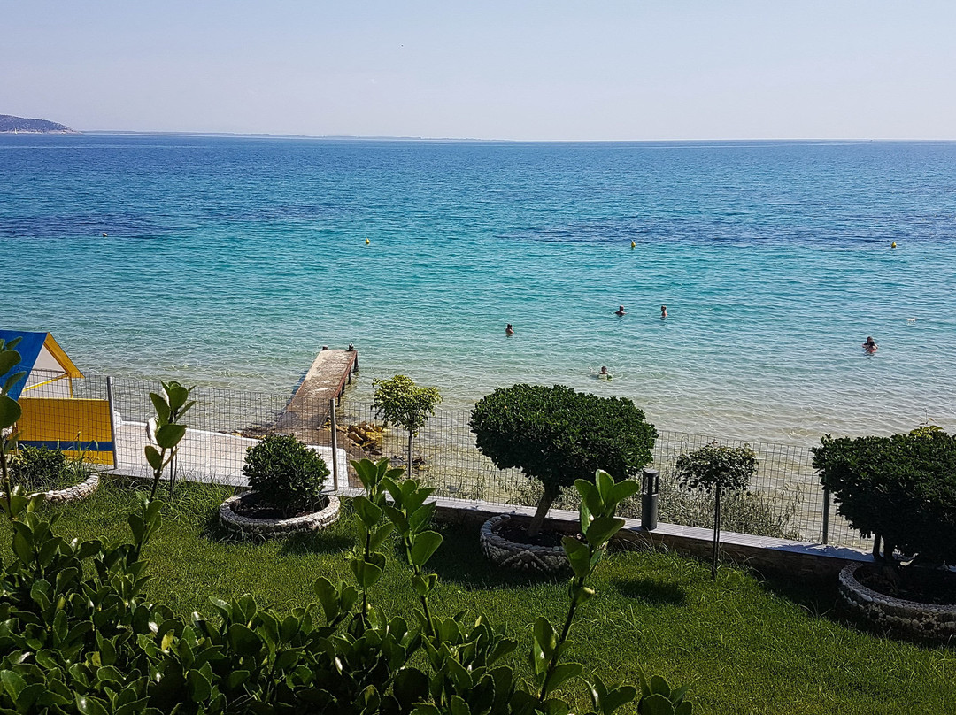 Nisteri Beach Hotel Villa主图