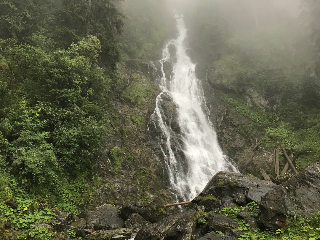 Sintersbacher Wasserfall景点图片