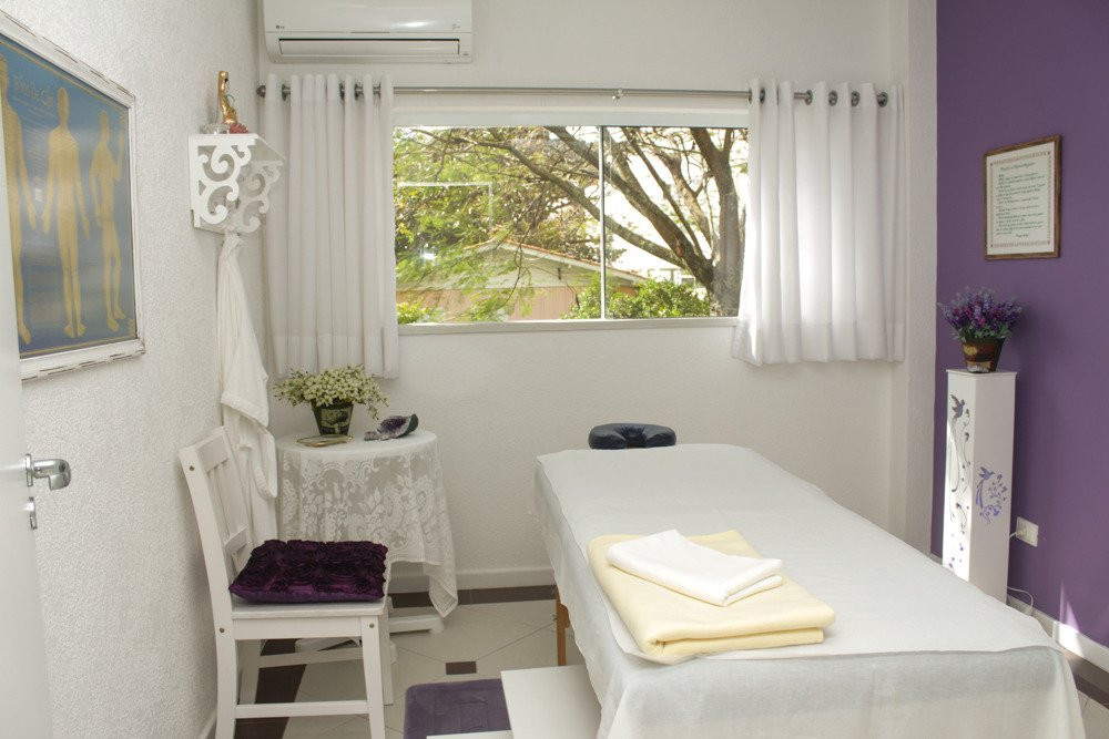 AllmalluZ Terapias Holísticas-弗洛里亚诺波利斯必去景点