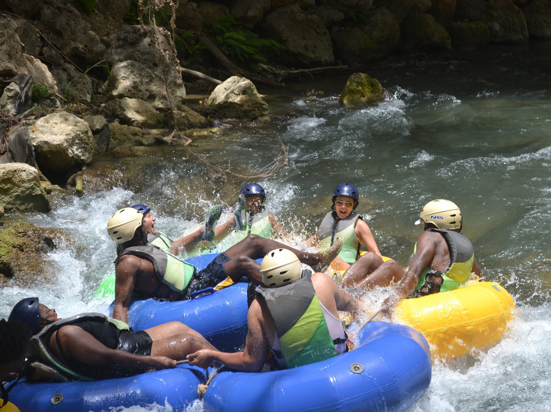 River Tubing Beach Adventure景点图片