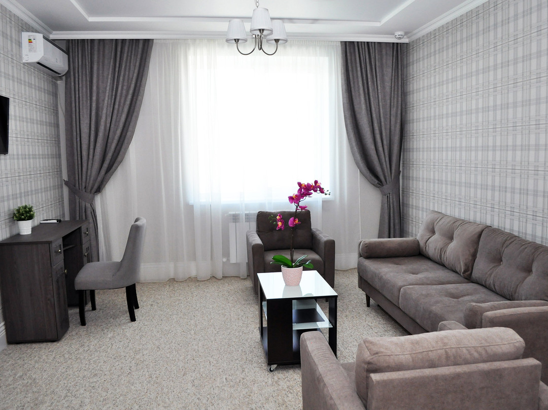 Praga Hotel主图