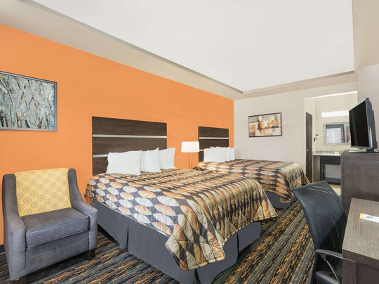 Days Inn by Wyndham Dilley主图