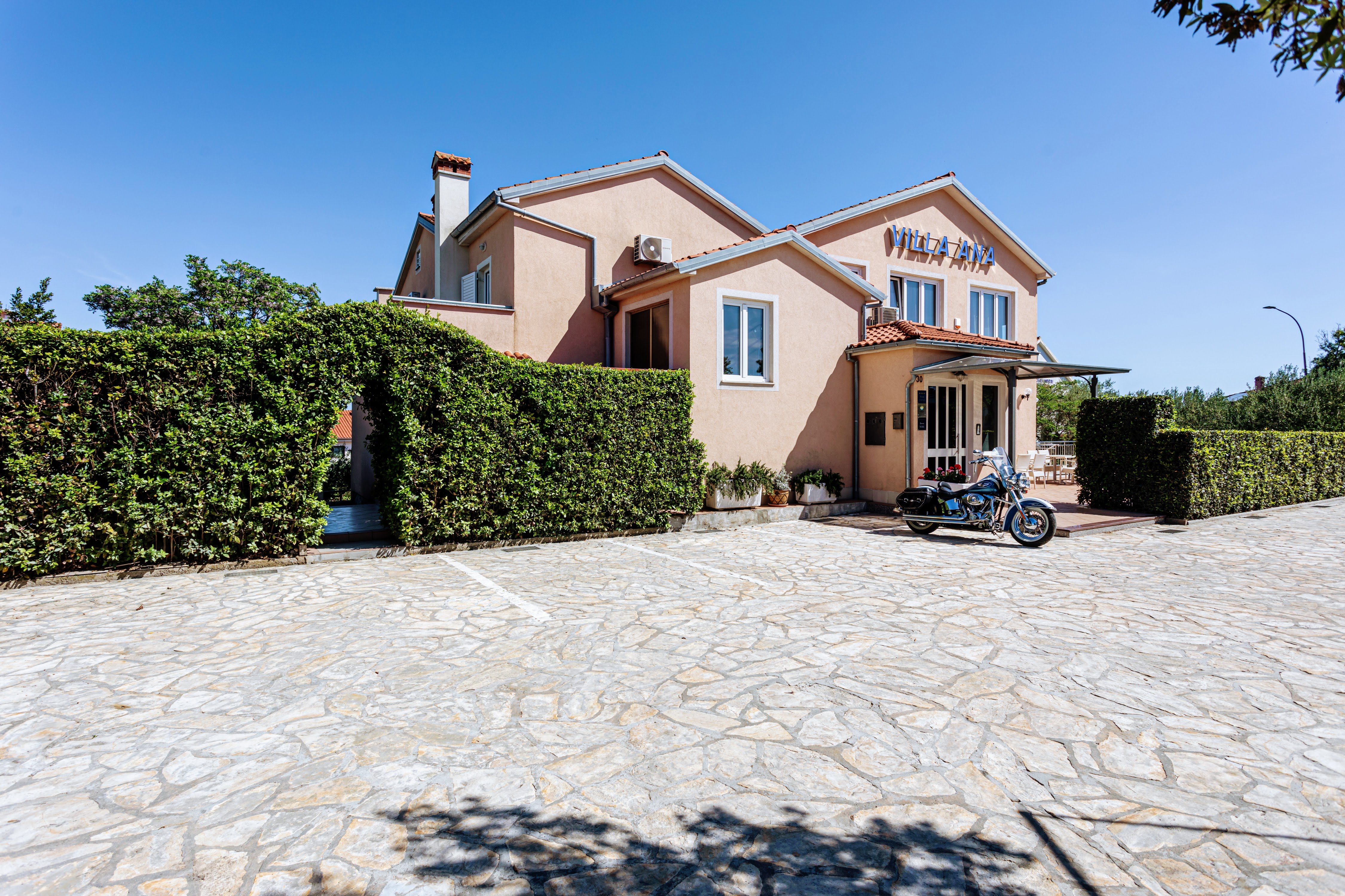 Villa Ana-官方