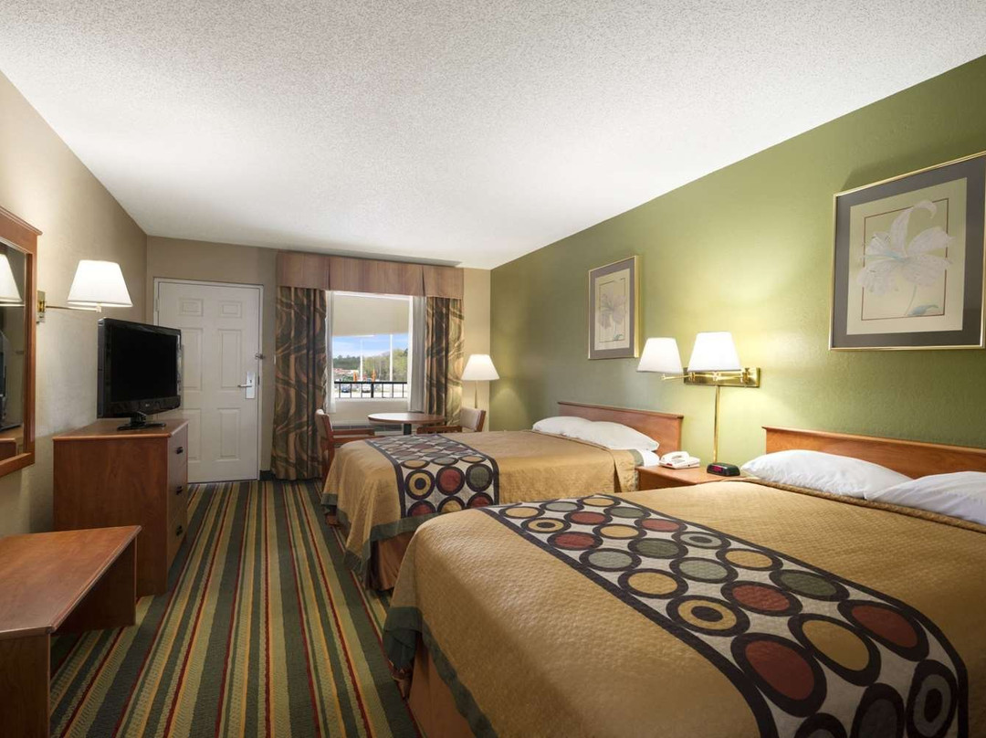 Super 8 by Wyndham Meridian主图