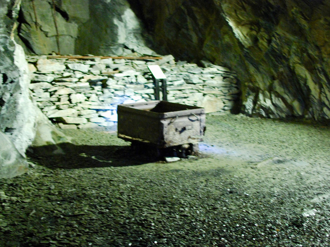 Chwarel Hen Llanfair Slate Caverns景点图片