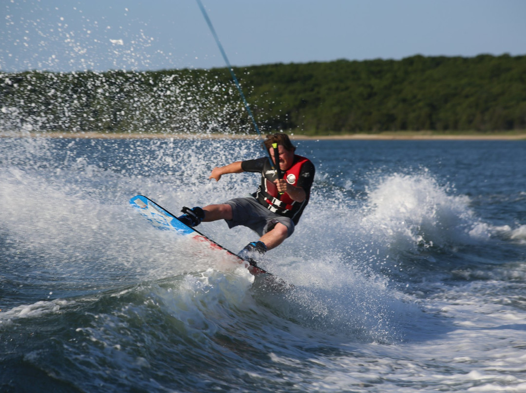 Global Boarding Water Sports景点图片