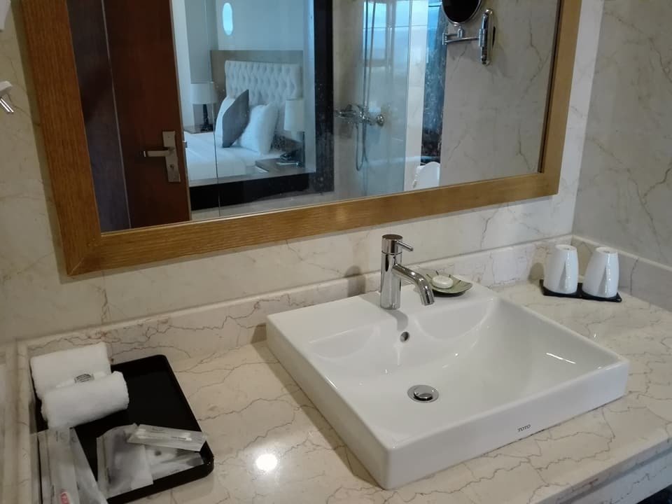 Muong Thanh Grand Cua Dong Hotel-浴室
