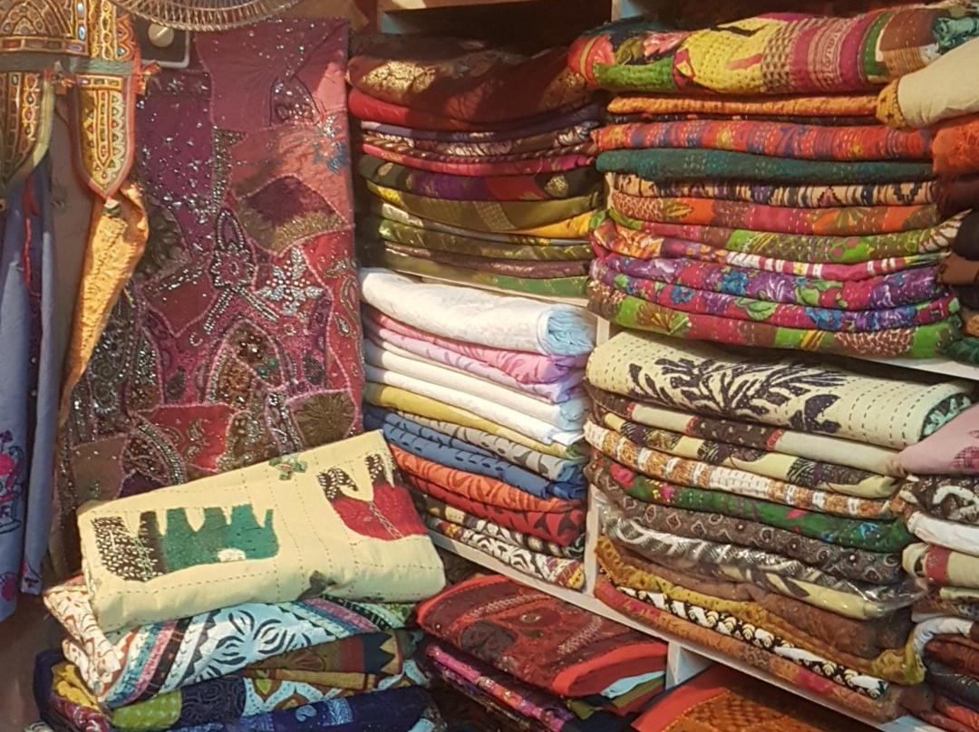 Desert Handicraft Emporium-杰伊瑟尔梅尔必去景点