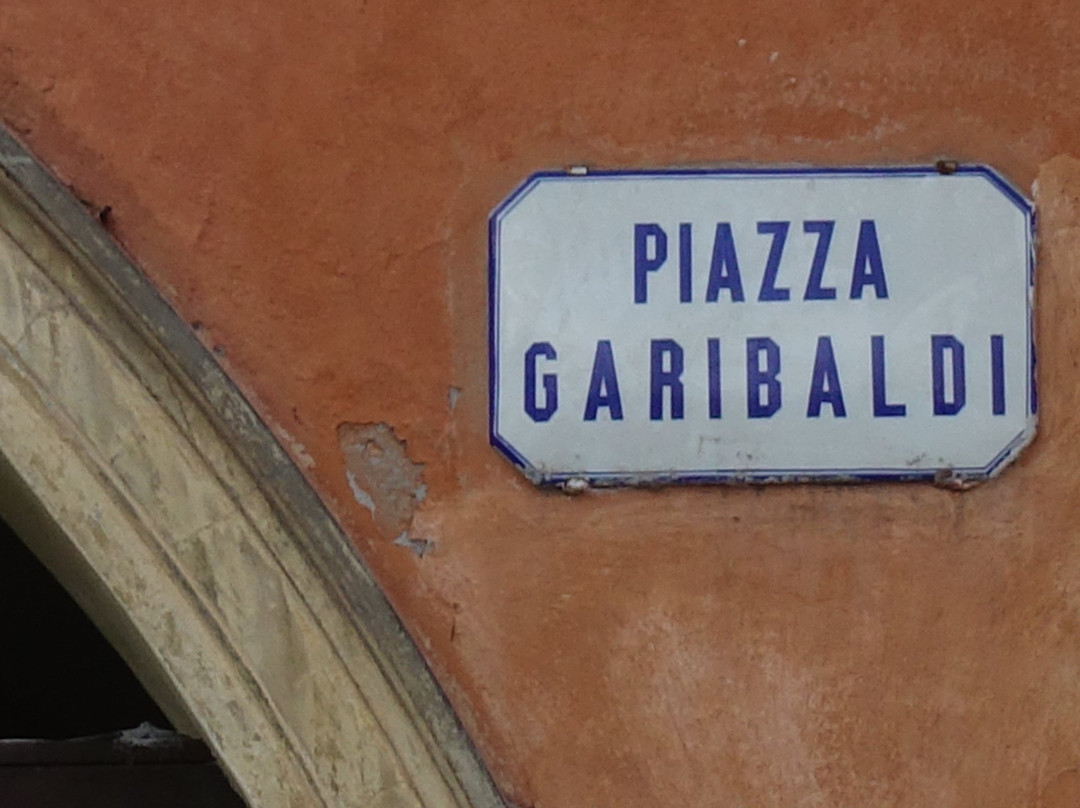 Piazza Giuseppe Garibaldi景点图片