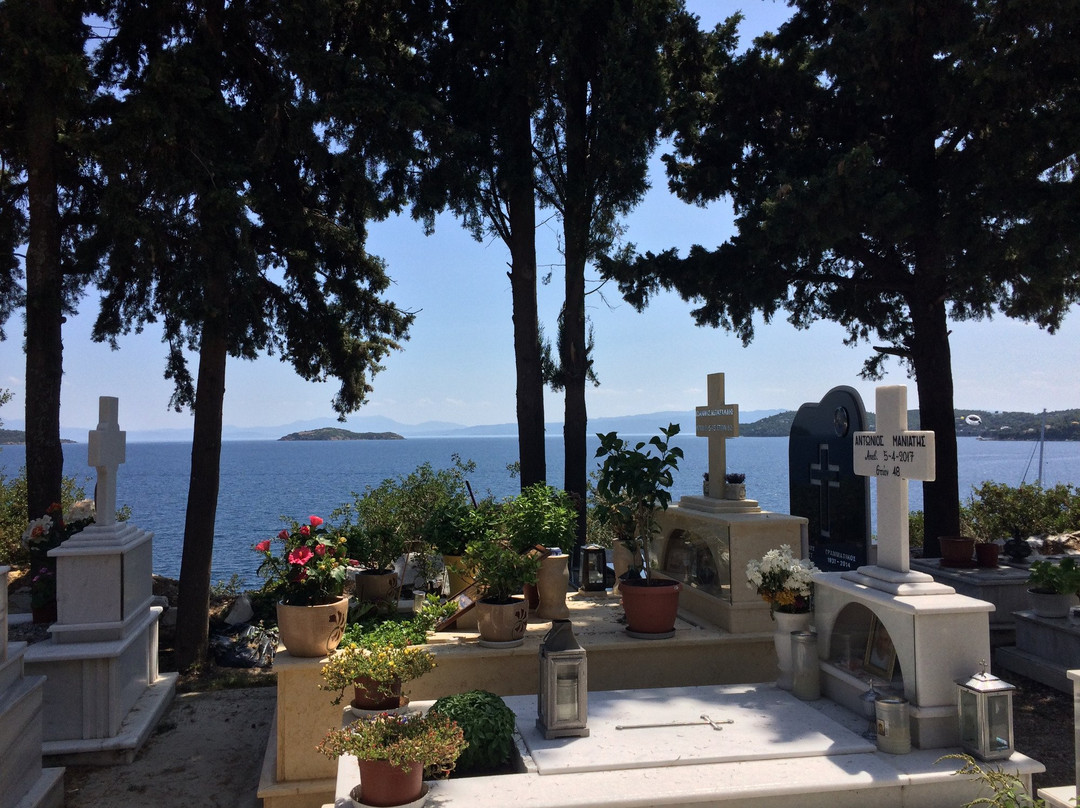 Skiathos Cemetery景点图片