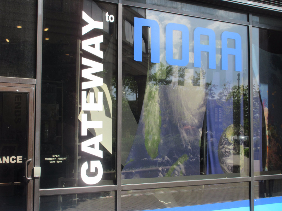 Gateway to NOAA-银泉必去景点