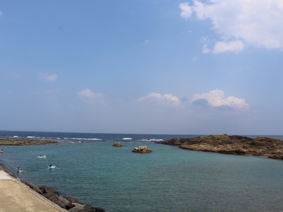 Harutahama Beach景点图片