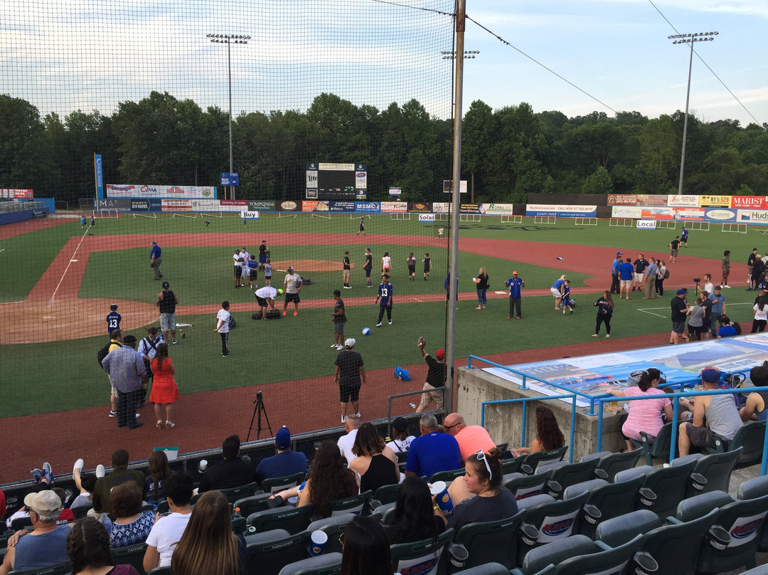 Dutchess Stadium-Wappingers Falls必去景点