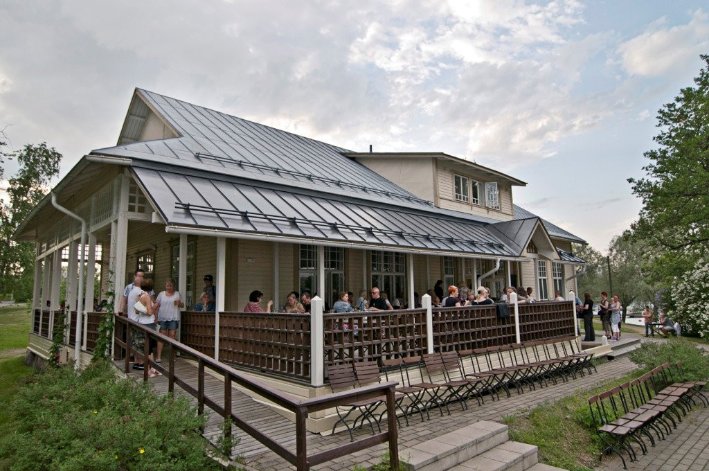 萨翁林纳酒店住宿-Restaurant Huvila