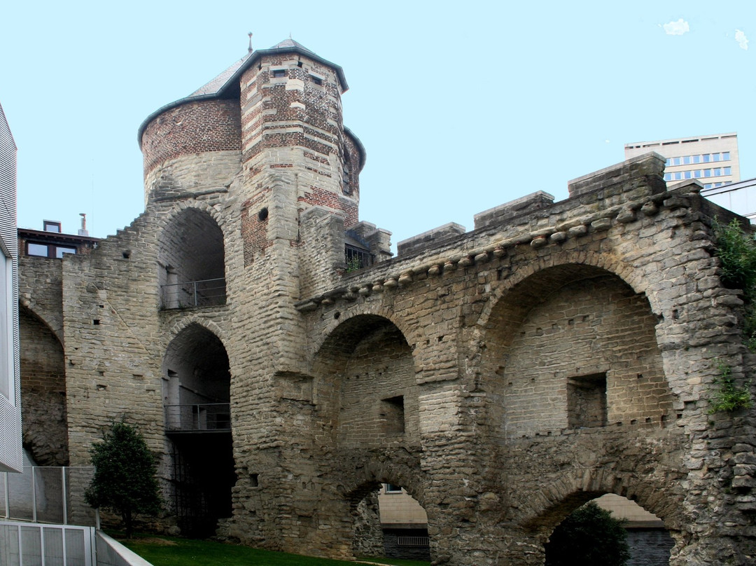 Tour Anneessens-布鲁塞尔必去景点