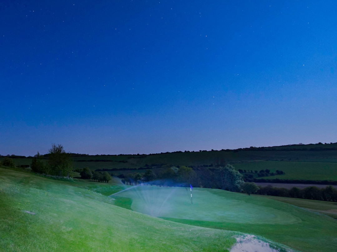 Ogbourne Downs Golf Club-马尔堡必去景点