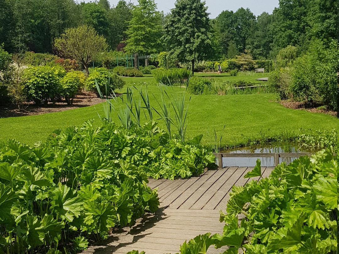 Les Jardins du Lac景点图片