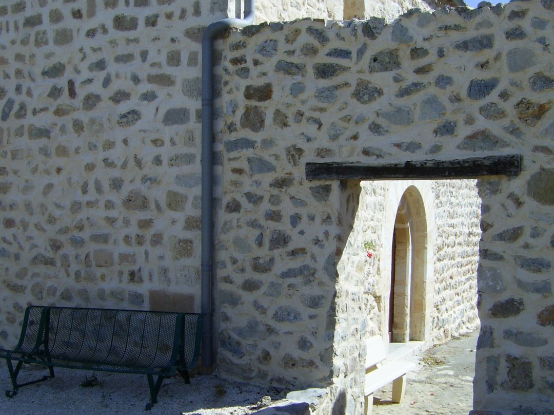 Eglise Saint Julien et Sainte Basilisse-Fitou必去景点