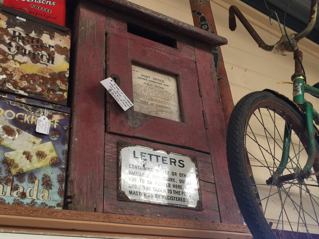 Mailors Flat Antiques-瓦南布尔必去景点