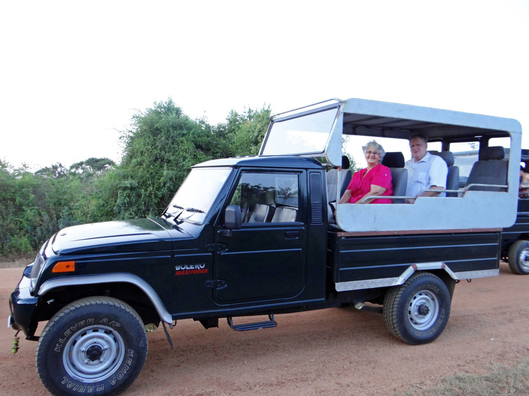 Crescent Gem Tours-拉非尼亚山必去景点