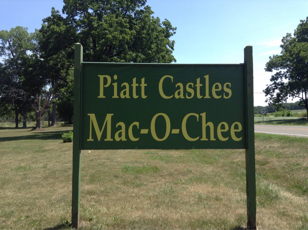 Mac-A-Cheek (Piatt) Castle-West Liberty必去景点